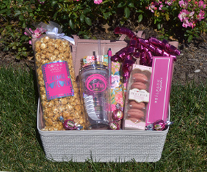 VPFW Pink Purse Gift Basket with pink popcorn, cup, macaroons, notebook, silpada necklace, and Bostanton pink purse